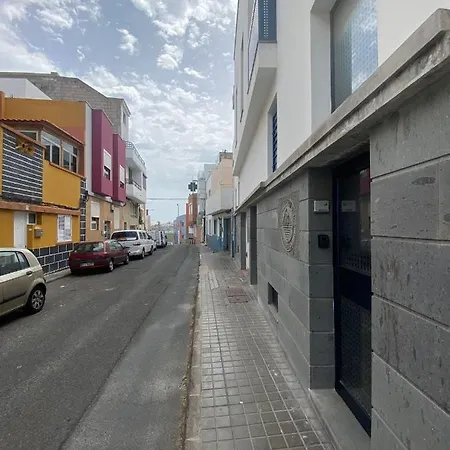 Canary Arava Apartmán *